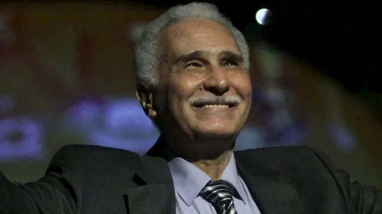 السداد | أحمد عبدالرحمن أبوزهرة في رسالة مؤثرة لوالده: أول عيد من غيرك مالوش طعم 
