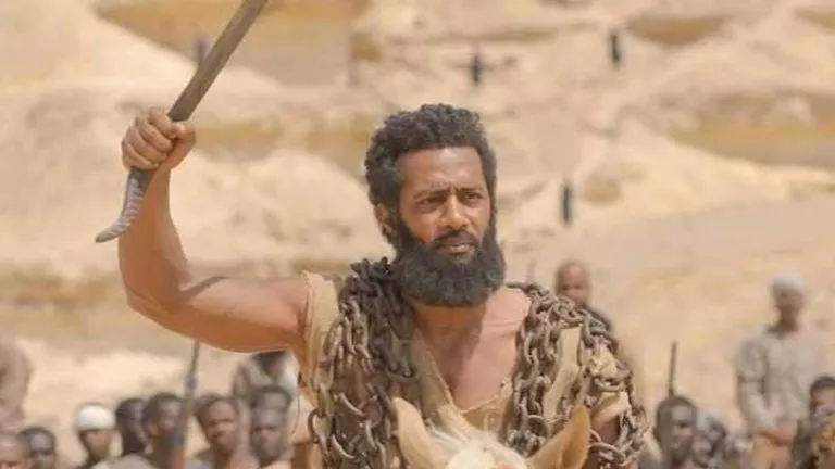 السداد | أزمات فيلم "أسد".. من اتهامات "الأفروسنتريك" إلى منع "الجلباب الصعيدي"