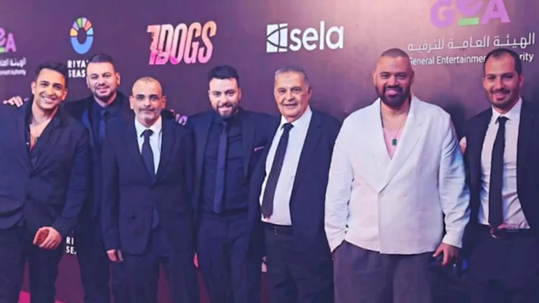السداد | أيمن بهجت قمر عن فيلم سفن دوجز : نقلة كبيرة للسينما العربية 