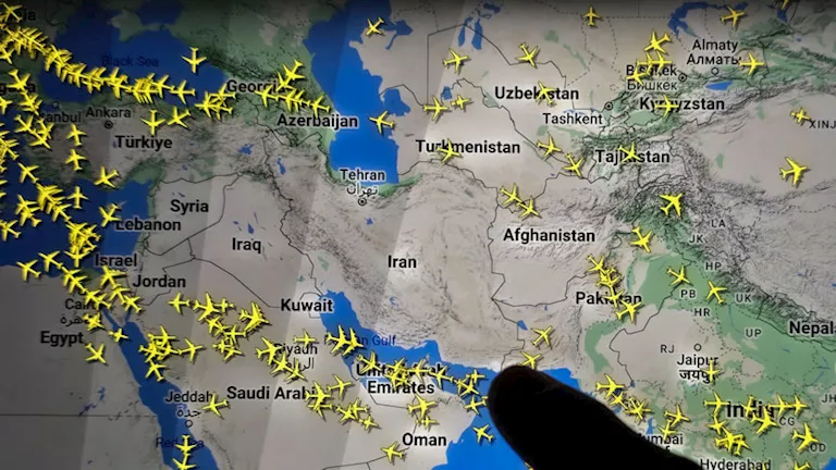 السداد | إيران تغلق مجالها الجوي غرب البلاد وتقيّد حركة الطيران 