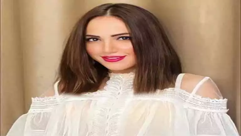 السداد | إيمي طلعت زكريا تنشر صور جديدة من حفل زفاف نجل إدوارد 