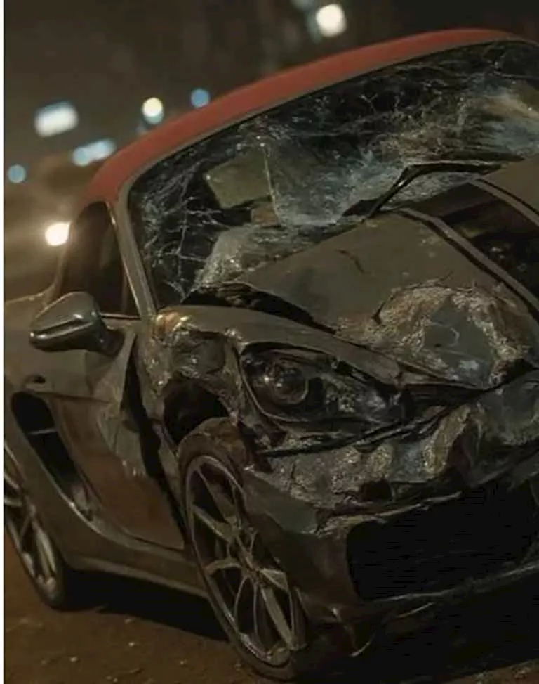 السداد | الإعلامية منى العمدة تتعرض لحادث سير بسيارتها.. وتعلق: أنا بخير 