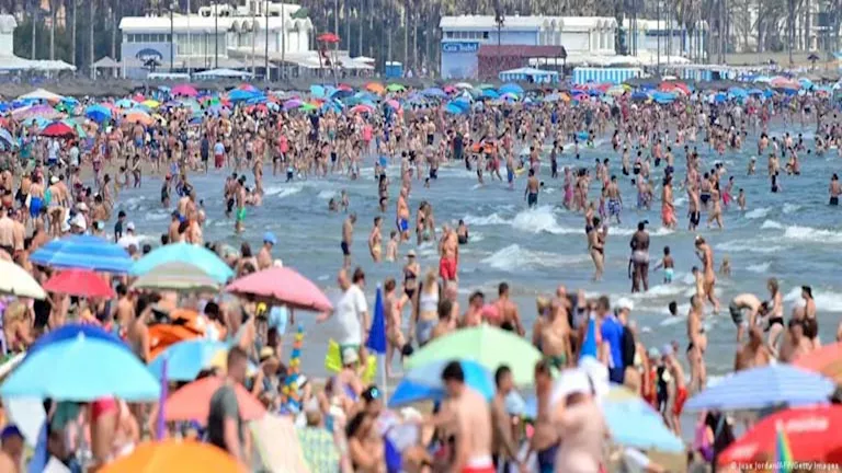 السداد | القبة الحرارية تحرق أوروبا.. وفيات في فرنسا ونقص مياه في ألمانيا- فيديوهات وصور