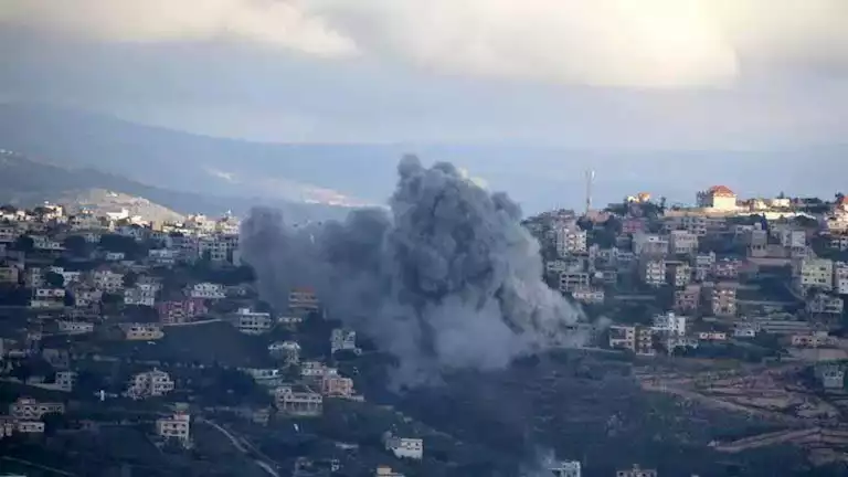 السداد | بينهم 4 نساء و3 أطفال.. استشهاد 19 شخصا إثر غارات إسرائيلية على جنوب لبنان