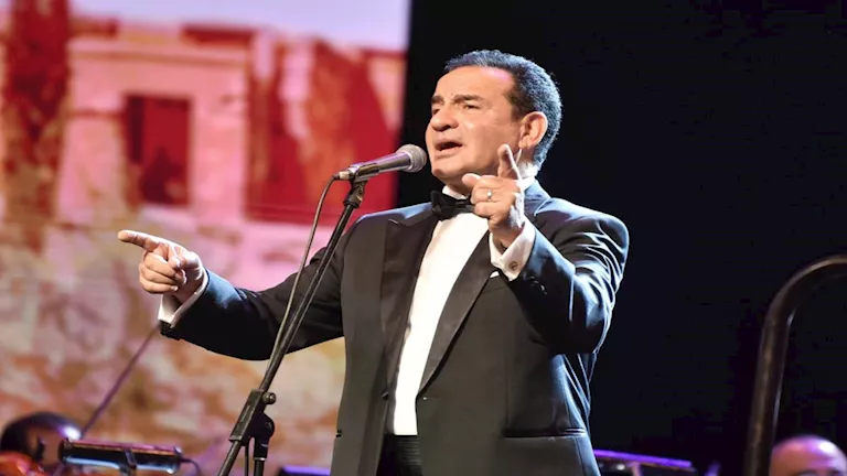 السداد | "ذبحة وشريان مسدود بنسبة 99%".. أزمات محمد ثروت الصحية قبل جراحة المرارة