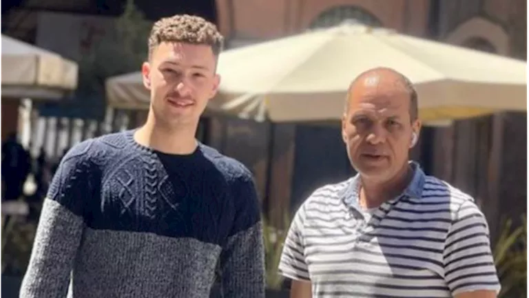 السداد | سفير مصر بإيطاليا يكرم مصريًا وابنه بعد سيطرتهما على متهم في حادث دهس بمودينا