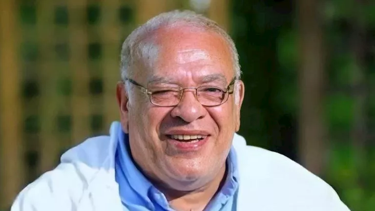 السداد | "عيد قومي".. صلاح عبدالله يحتفل بعيد ميلاد عادل إمام بهذه الطريقة