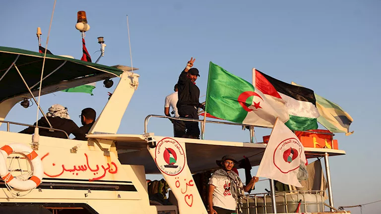 السداد | فيديو| بسبب "فلسطين حرة".. بن غفير ينكّل بنشطاء أسطول الصمود المعتقلين