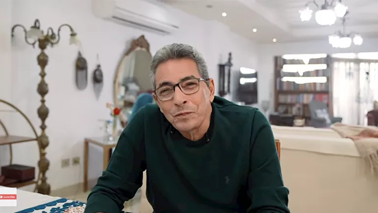 السداد | فيديو| محمود سعد يستشهد بموقف طريف لعادل إمام.. ما السبب؟