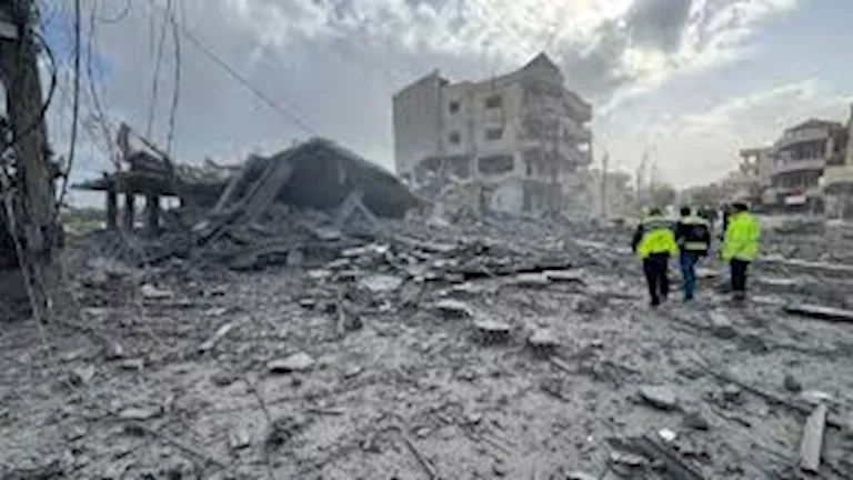 السداد | لبنان: 6 شهداء بينهم أطفال ونساء في غارة إسرائيلية على بلدة دير قانون النهر