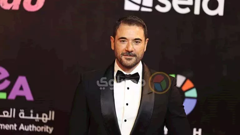 السداد | ماذا قال أحمد عز عن العمل مع مونيكا بيلوتشي في فيلم 7Dogs؟ 