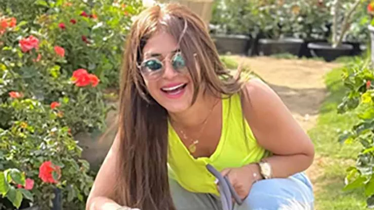 السداد | منة فضالي تدافع عن الكلاب: اللي بيحرض على تسميمهم معدوم الرحمة