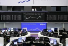 الأسواق ترتفع والنفط ينخفض بعد اتفاق التهدئة بين أمريكا وإيران
