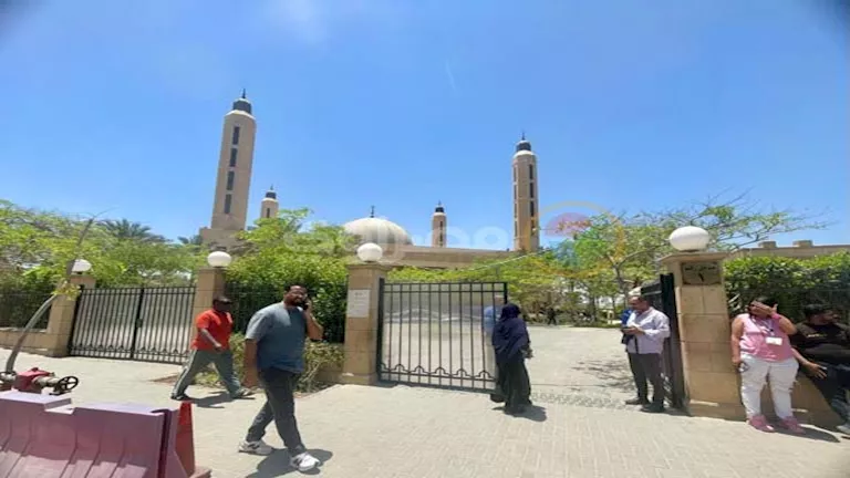 السداد | 20 صورة.. غياب نجوم الفن عن جنازة الفنانة سهام جلال