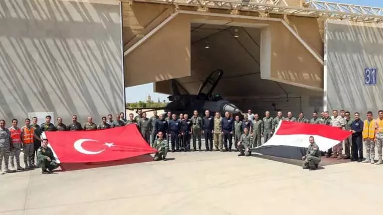 السداد | "أرجوكم أيقظوا نتنياهو".. قلق إسرائيلي من المناورات العسكرية بين مصر وتركيا