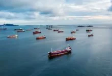 السداد | إغلاق مضيق هرمز.. كيف أجبر أمريكا على اتباع أسلوب إيراني لتهريب النفط؟