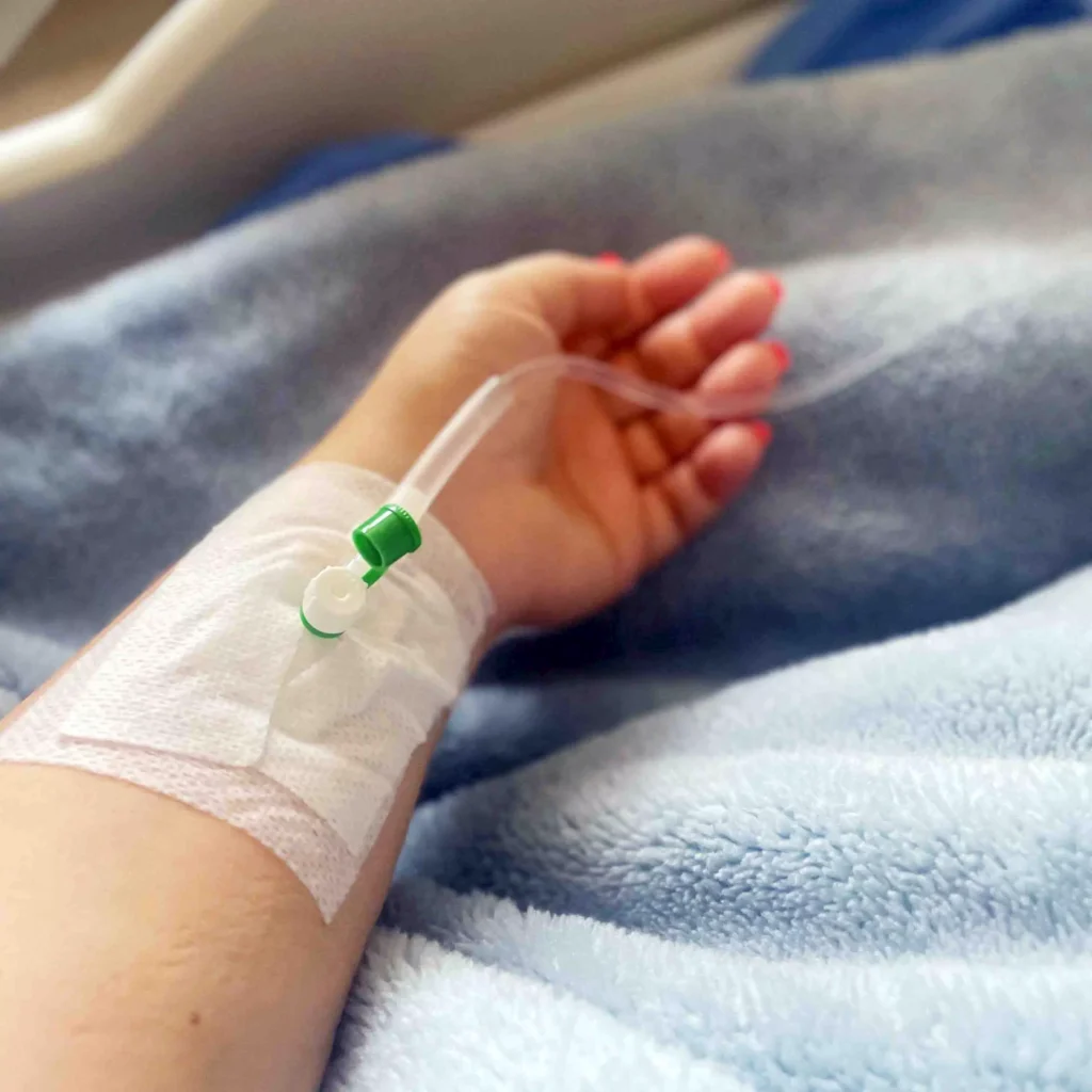 السداد | إنجي وجدان تنشر صورتها داخل المستشفى وتطلب من الجمهور الدعاء لها 