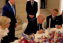 السداد | اتفاق أمريكا وإيران.. لحظة توقيع ترامب على مذكرة التفاهم مع طهران- فيديو
