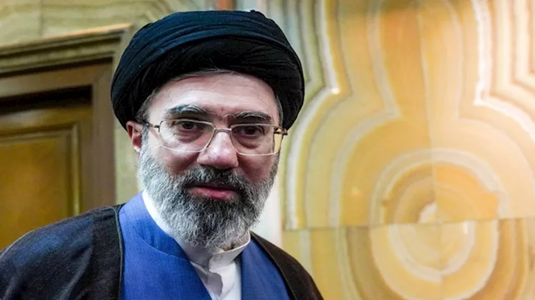 السداد | المرشد الإيراني: عدو إيران بعد هزيمته يسعى لإحداث انقسامات داخلية