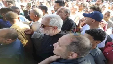 السداد | بالصور.. نجوم الفن يشاركون في جنازة عبدالعزيز مخيون في البحيرة