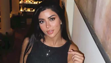السداد | بفستان أسود.. كارولين عزمي تخطف الأنظار والجمهور:"أجمل البنات"