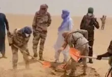 السداد | دفنوا في مقبرة جماعية.. وفاة 49 شخصا عطشا بعد تعطل شاحنتهم في صحراء النيجر