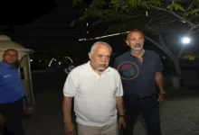السداد | شيرين وأشرف زكي ولقاء سويدان..25 صورة من عزاء الفنان الراحل محمد مرزبان
