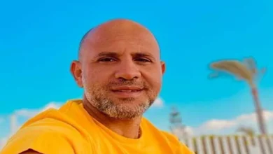 السداد | عزيز الشافعي يحتفل بتصدر "تباعا" و"بحرية" قائمة الأغاني الأكثر استماعا
