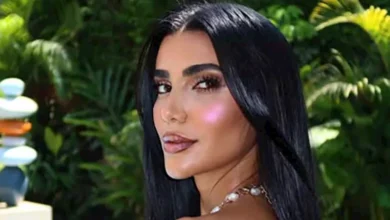 السداد | فستان أسود جريء.. ريم سامي تخطف الأنظار في أحدث ظهور