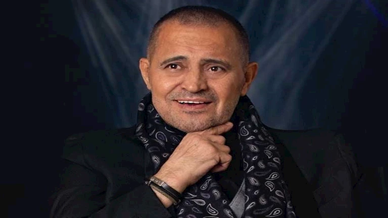 السداد | فيديو| موقف إنساني لـ جورج وسوف مع معجب في فرنسا.. تعرف على التفاصيل