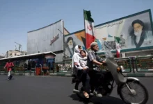 السداد | لماذا يلجأ ترامب إلى الضربات العسكرية للضغط على إيران؟