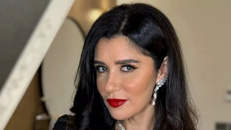السداد | "مليش في التيك توك".. غادة عادل توضح قلة ظهورها على السوشيال ميديا - فيديو
