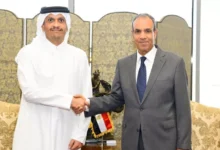 السداد | وزير الخارجية يرحب في اتصال مع نظيره القطري بإعلان ترامب إلغاء الضربات العسكرية ضد إيران
