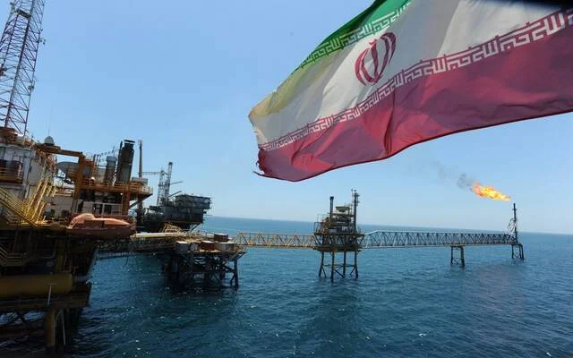 إيران تستعد لاستئناف صادرات النفط إلى اليابان في ظل تحديات العقوبات