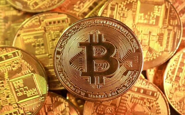 ارتفاع البيتكوين مدعومًا بتباطؤ التضخم الأمريكي رغم التوترات الجيوسياسية