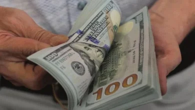 ارتفاع طفيف للدولار مع انتظار استقرار الفائدة وتوترات الشرق الأوسط