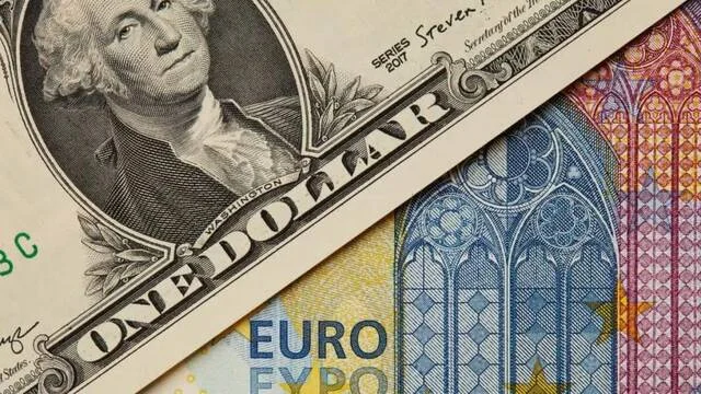 استقرار الدولار في انتظار بيانات التضخم الأمريكية