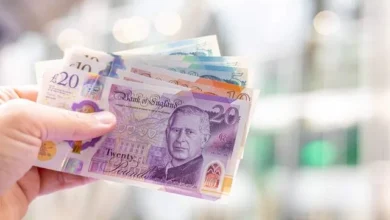 الإسترليني يشهد ارتفاعاً مقابل الدولار واليورو بدعم من توقعات السياسة المالية