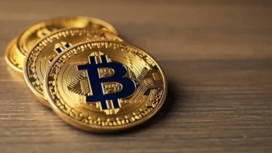 البيتكوين تسجل ارتفاعًا طفيفًا في ظل تشدد الفيدرالي والتوترات الإيرانية وأرباح "ستراتجي"