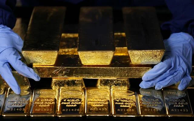 الذهب يستعيد جزءًا من خسائره بفضل تباطؤ التضخم الأمريكي ومخاوف التوترات الجيوسياسية