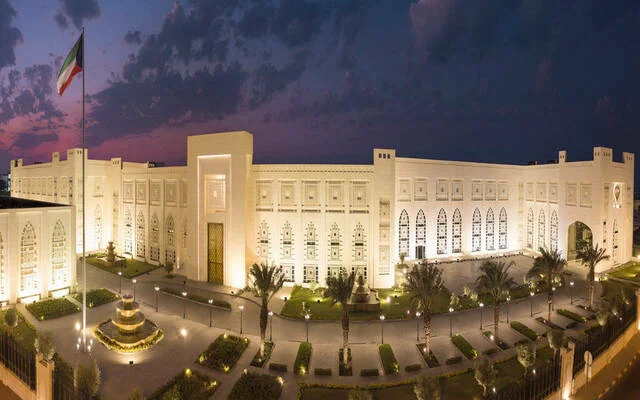 الكويت تندد بتكرار الهجمات على قنصليتها في البصرة