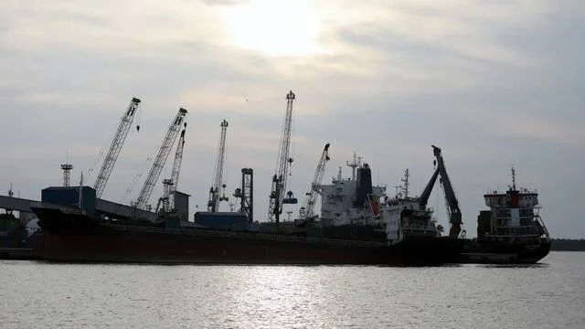 النفط يرتفع 3% بعد ضربات الولايات المتحدة على إيران