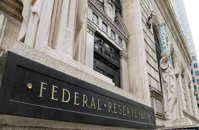 بنك قطر الوطني يتنبأ بزيادة تشديد السياسة النقدية من قبل الفيدرالي الأمريكي