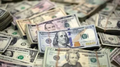 بنوك عالمية تتجاوز التوقعات المتفائلة للدولار وتعتبر تقييمه مبالغاً فيه
