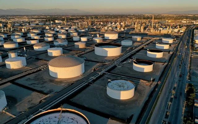 توقعات وكالة الطاقة بتراجع الطلب العالمي على النفط نتيجة الحرب
