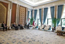 رئيس الوزراء العراقي يلتقي أمير دولة قطر في مباحثات رسمية