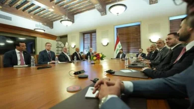 رئيس وزراء العراق يناقش التعاون في الطاقة والاستثمار مع مسؤولين أمريكيين
