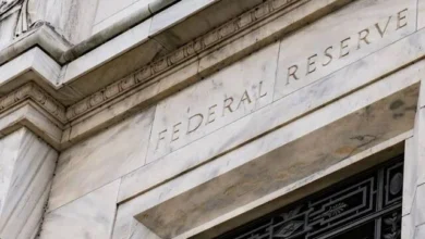 زيادة التوقعات برفع الفيدرالي الأمريكي لأسعار الفائدة بسبب ارتفاع النفط