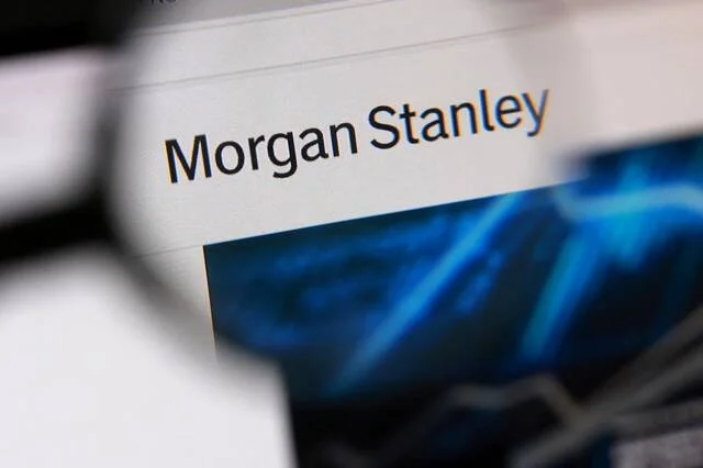 سهم مورجان ستانلي يرتفع بنسبة 1% بفضل نتائج فصلية قياسية