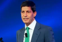 وارش: استثمارات الذكاء الاصطناعي ترفع الأسعار دون التسبب في تضخم دائم